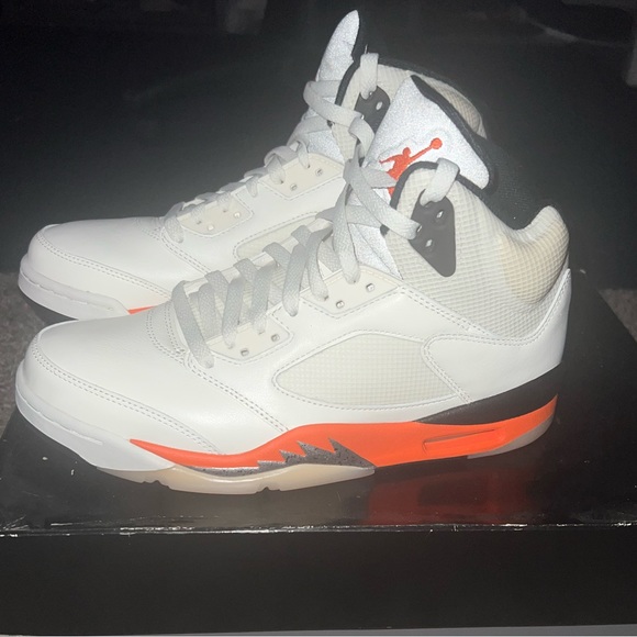 Shattered Backboard Jordan 5s - Picture 2 of 6